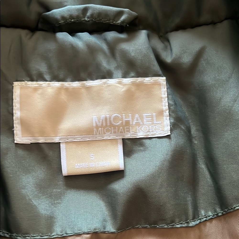 Michael Kors Green Quilted Puffer Jacket with Stand-Up Collar